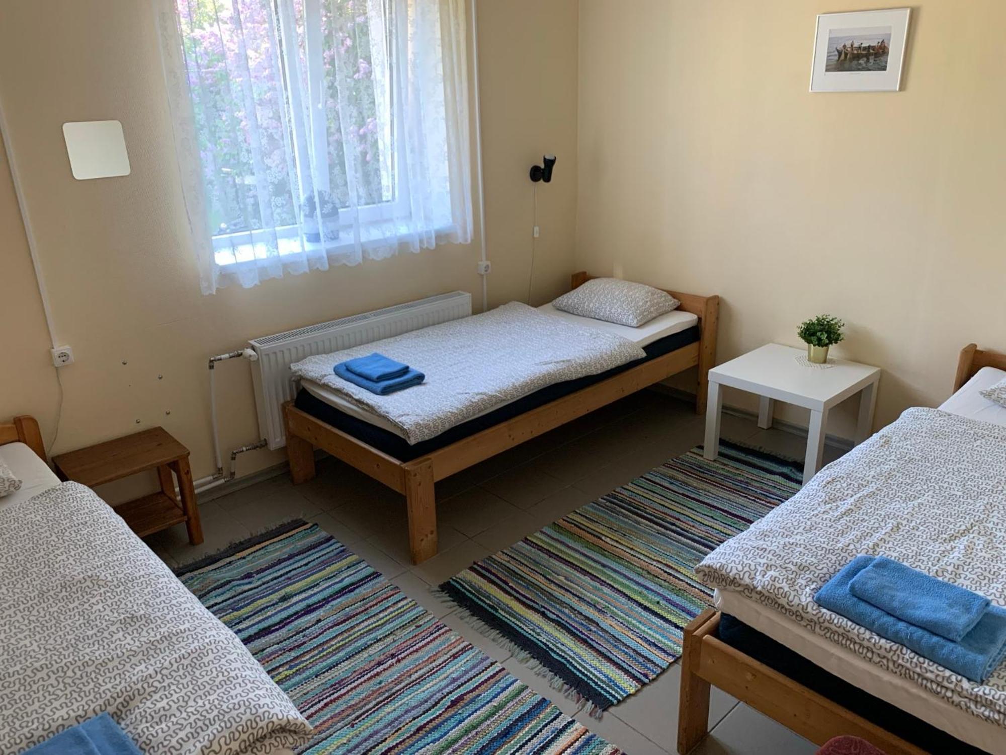 Kihnu Sadama Oeoemaja Guesthouse Lemsi Екстериор снимка
